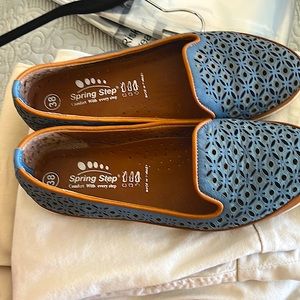 Spring step comfy flats